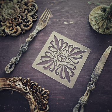 Трафарет - Амира